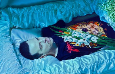 hamlet_andrew-scott-photographed-by-miles-aldridge